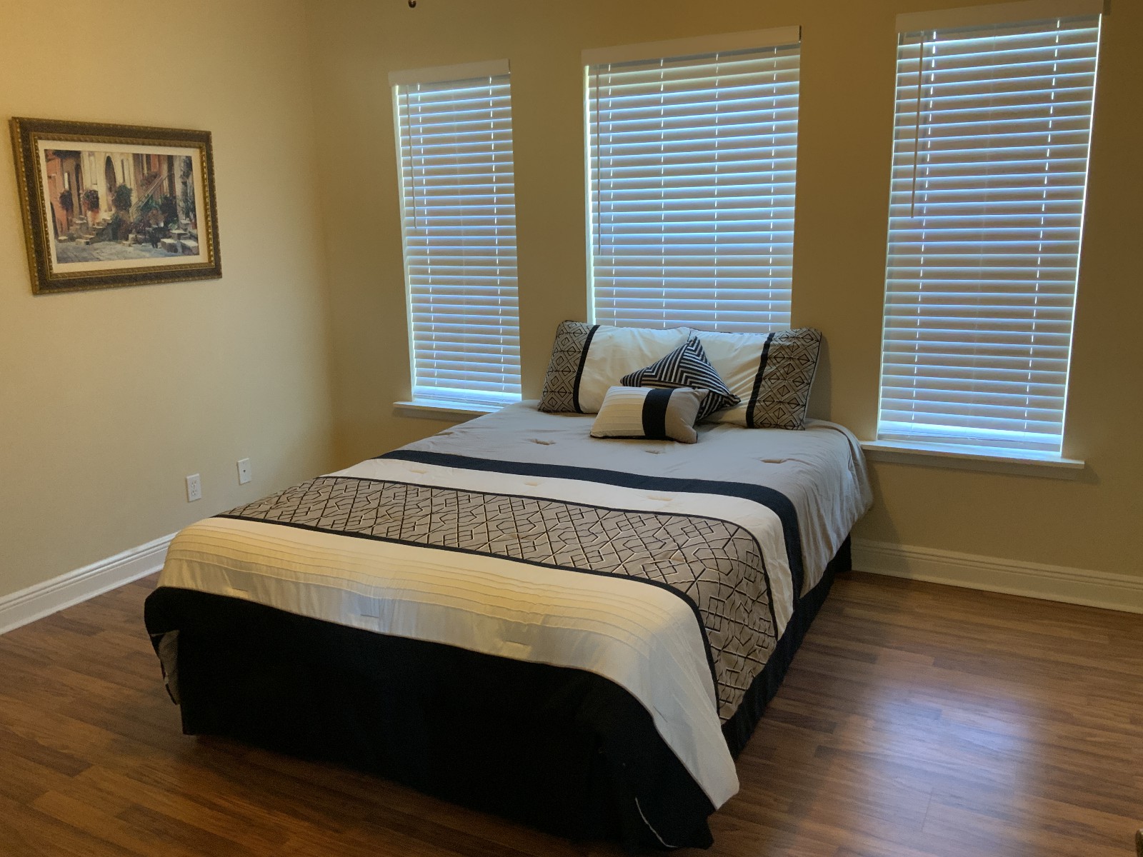Upstairs Bedroom 1
