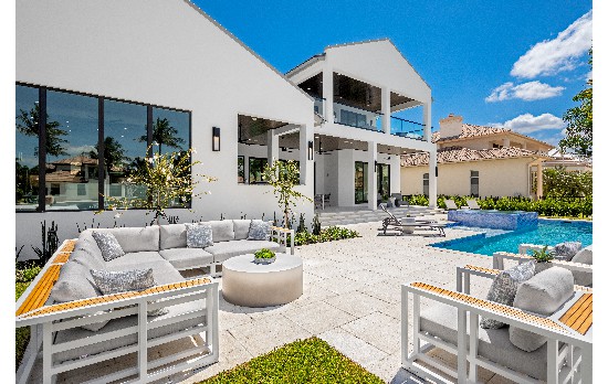 27 Eleuthera Dr (56)